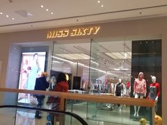 -万达广场(龙湖店)