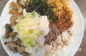 Braised Beef with Roasted Chicken