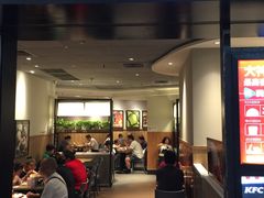 门面-肯德基(东直门来福士店)