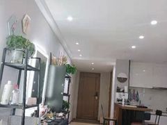 -ME觅妆·定制美妆·彩妆私教(菱角湖店)