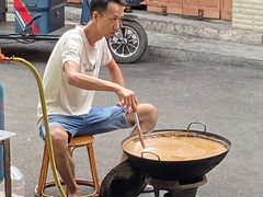 -余庆小吃(小吃一条街店)