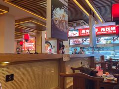 -沸炉重庆老火锅(军事博物馆店)