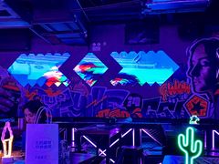 -UP嘻哈酒吧(粉巢店)