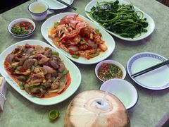 -四川小胡子海鲜(丁村万人海鲜广场店)