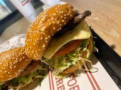 -The Habit Burger Grill 哈比特汉堡(复兴soho店)