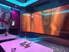 -魔方娱乐空间(兴华路店)