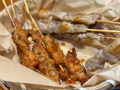 烤小肉串-香麒园·过桥米线·南湖雅宴