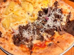 榴莲松露火腿双拼披萨-1861意大利餐厅(文化广场店)