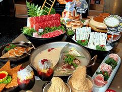 -捞王锅物料理(上海世茂广场店)