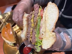 经典双层牛肉堡-魏斯理汉堡(西安沣东吾悦店)