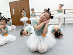 -快乐琴弦音乐舞蹈艺术教育中心(马连道校区)