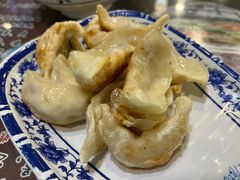 马蹄锅贴-长人馄饨铺(解放街店)