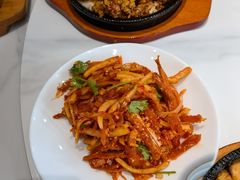 -百年石锅饭(阿里郎美食街店)