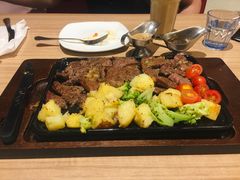 -必胜客(WOW中心城店)