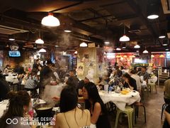 大堂-鲜入围煮花胶鸡海鲜火锅