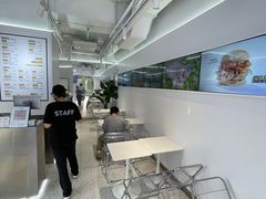 -TRIPS BURGER(大钟寺店)