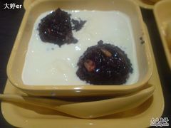 白雪黑珍珠-满记甜品(王府井北京市百货大楼店)