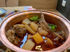 -毛辣果·贵州红酸汤牛肉火锅(西单店)