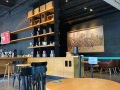 用餐区-星巴克(洛阳中州路王府井店)