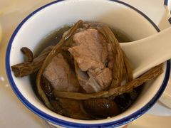 茶树菇龙骨汤-先记烧鹅王·本地粤菜(福永店)
