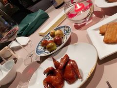 脆皮乳鸽-荣轩(新荣记环球金融中心店)