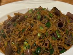 -喝丢一只鞋海鲜烧烤·海肠捞饭(东关街店)