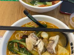 -蒙自源米线大王(花园城商场店)