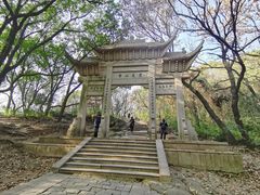 -灵岩山风景区