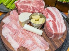 -唯成•韩国炭火烤肉 유성고기