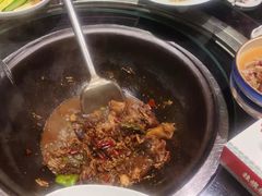 -挂旗柴锅鸡(蚌山区嘉年华店)