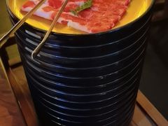 肥牛-牛New寿喜烧(虹桥新天地店)