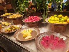 -钱小奴海鲜自助黑金店(杭州滨江龙湖店)