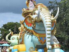 -七彩云南欢乐世界