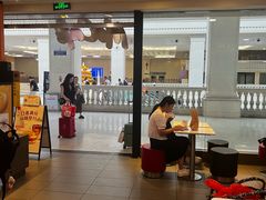 -麦当劳(汉口火车站候车室店)