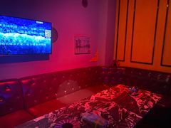 -莹乐迪量贩式KTV(祝桥店)