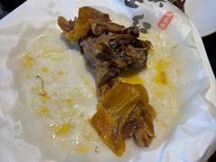 -头上红煨盐鸡·非遗院子餐厅