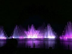 -东港音乐喷泉广场