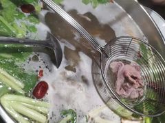高钙牛骨原汤锅底-乡土黄·鲜牛肉火锅·小龙虾(兴业街店)