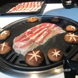 真的很辣，海鲜饼很脆很好吃，还能吃到里面有虾有章鱼腿