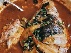 -鱼鲜饭香·招牌汽锅剁椒鱼头王