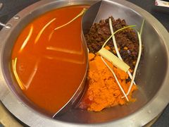 -沸炉重庆老火锅(军事博物馆店)