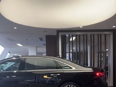 -上海永达奥诚奥迪4S店(申江路店)