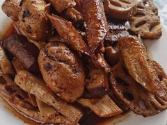 -老鼎万春卤菜(五代传承创始老店)