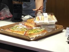 -巴黎贝甜(大宁国际商业广场店)