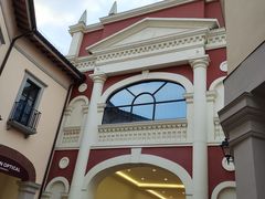 -佛罗伦萨小镇广佛名品奥特莱斯(疏港路店)