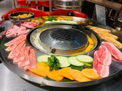 -哈哈碳都·牛肋条无限自助烤肉(台江万达店)