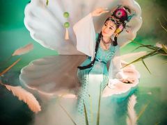 -九月鹰飞汉服摄影工作室