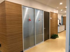 -瑞尔齿科(上海长风大悦城店)