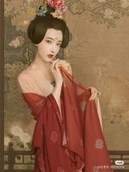 -盘子女人坊古装写真摄影