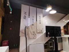 -新华里咖啡书吧(新华书店小寨店)
